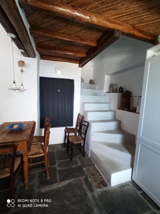 Traditional Stone House With Breathtaking View Serifos Town Buitenkant foto