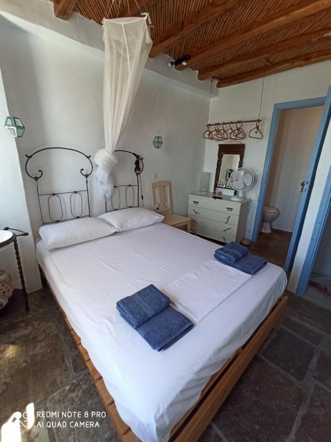 Traditional Stone House With Breathtaking View Serifos Town Buitenkant foto